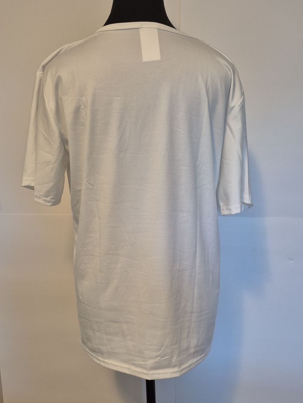 NWOT White 'Rome Italy' V-Neck Graphic Tee - M - Picture 4 of 6